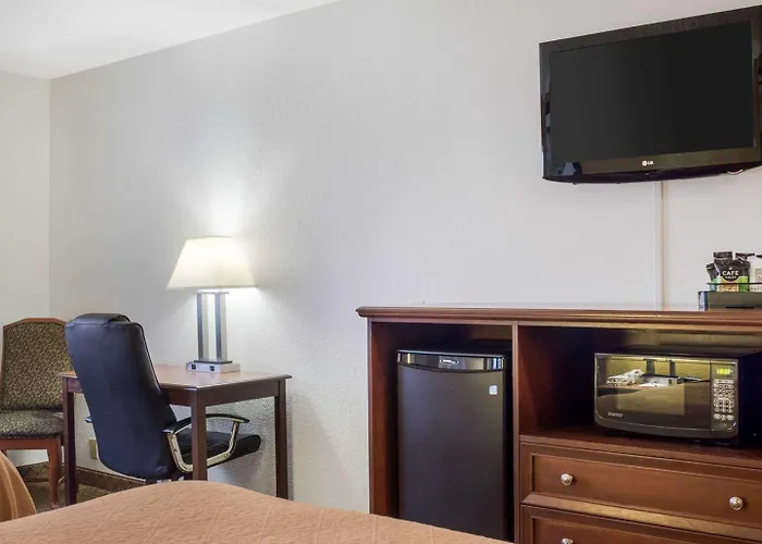 Quality Inn Oacoma - Chamberlain
