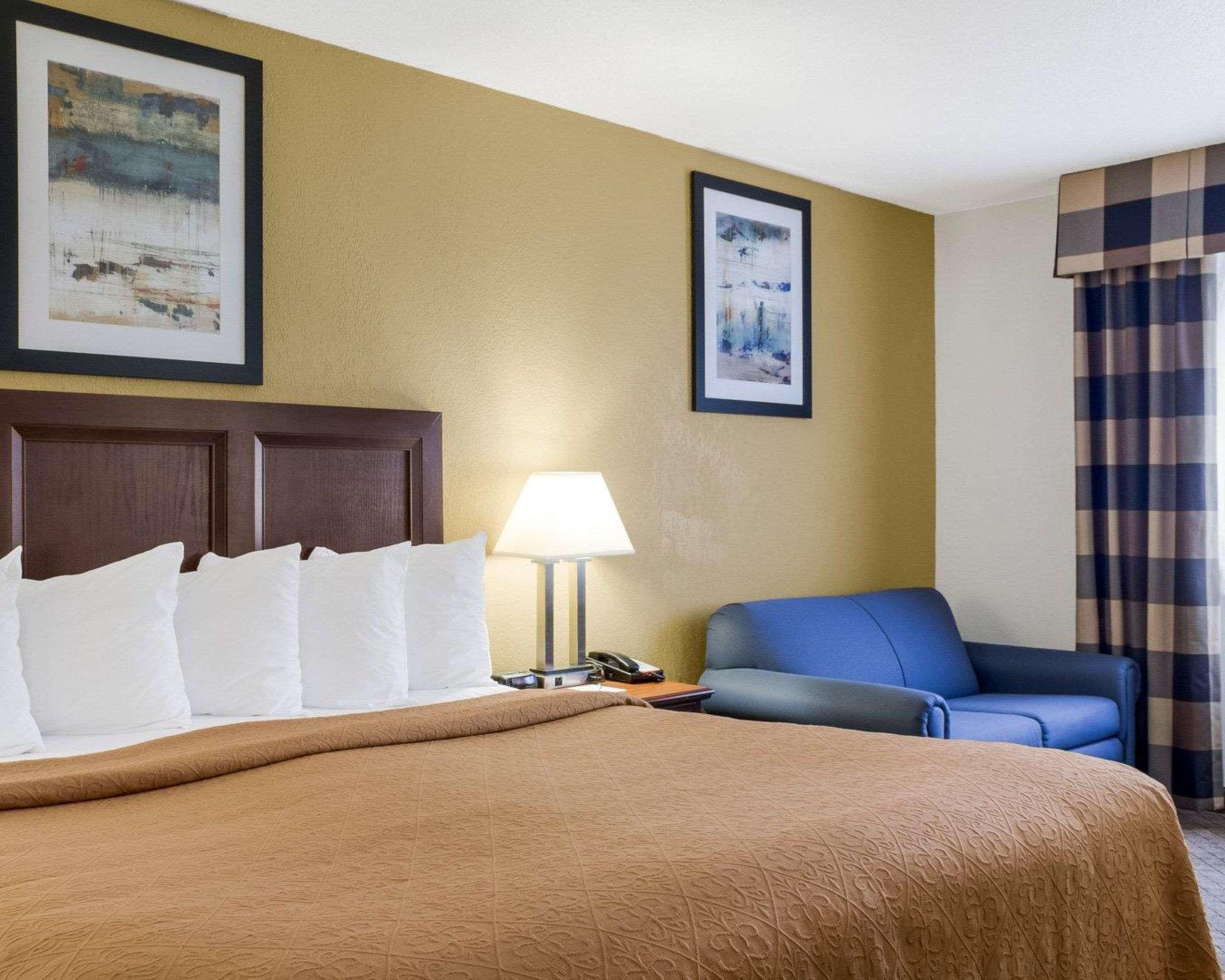 Quality - Chamberlain Hotel 2*